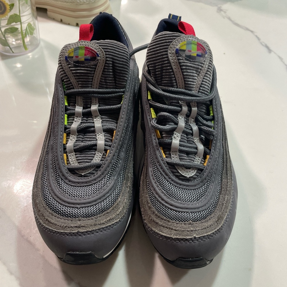 Mike air max.